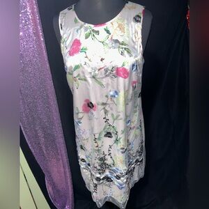 Spense Spring 🌸 Floral 2 Layer Mesh and Satin Shift Dress w Embroidery